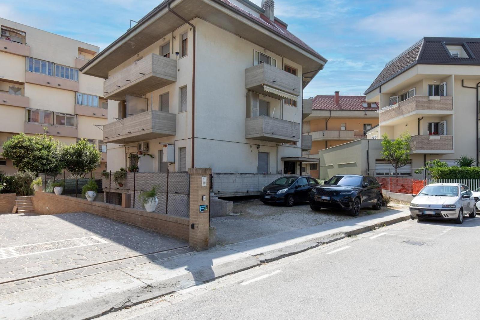 Leo'S Aparment Appartement Lido di Fermo Buitenkant foto